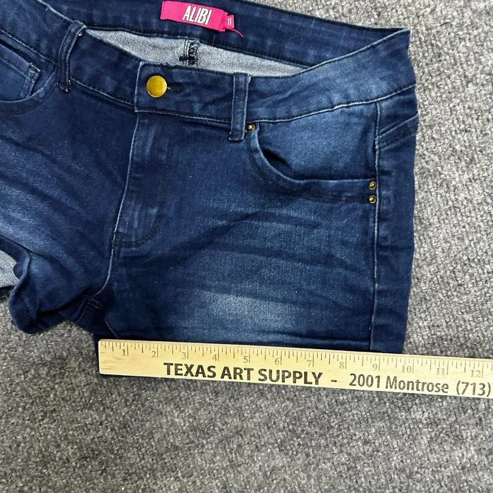 ALIBI denim shorts